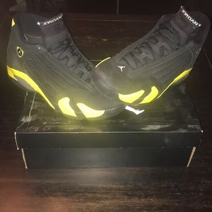 Air Jordan 14 Retro; Thunders
